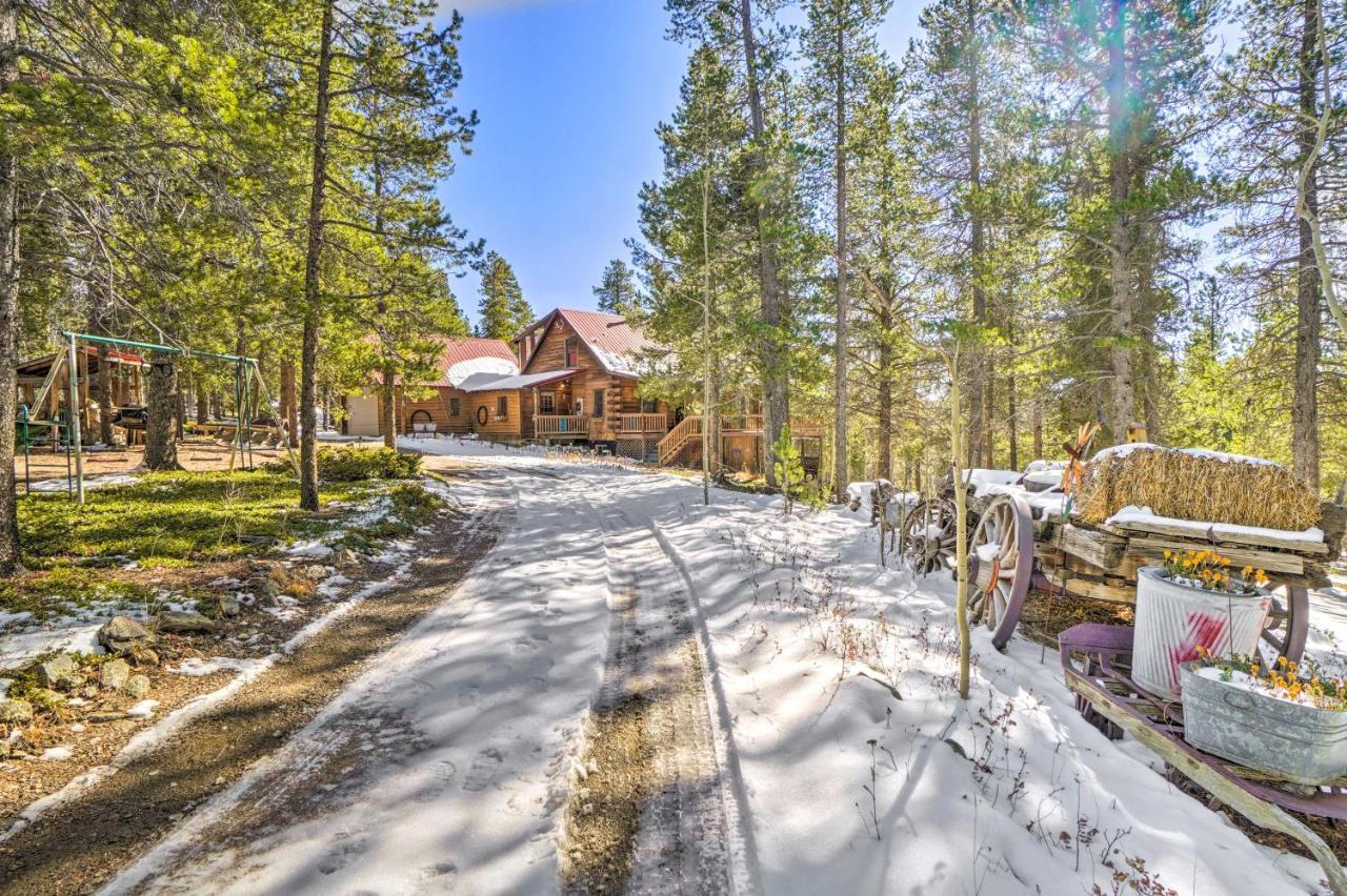Secluded Black Hawk Log Cabin With Fire Pit! Екстериор снимка