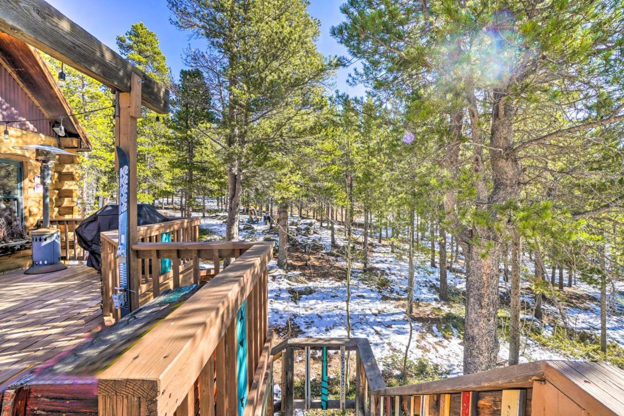 Secluded Black Hawk Log Cabin With Fire Pit! Екстериор снимка
