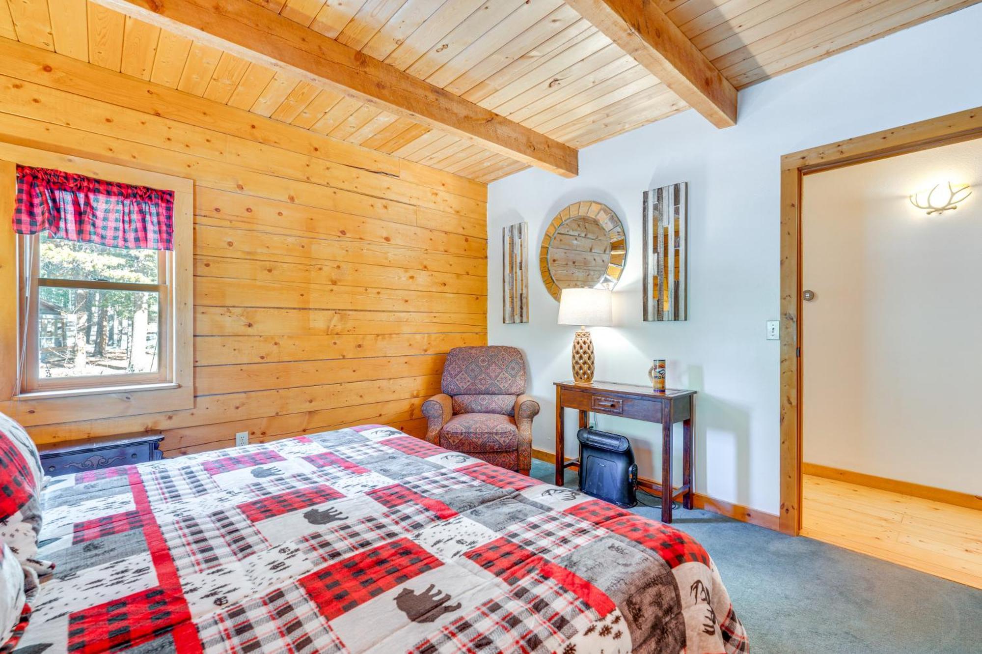 Secluded Black Hawk Log Cabin With Fire Pit! Екстериор снимка