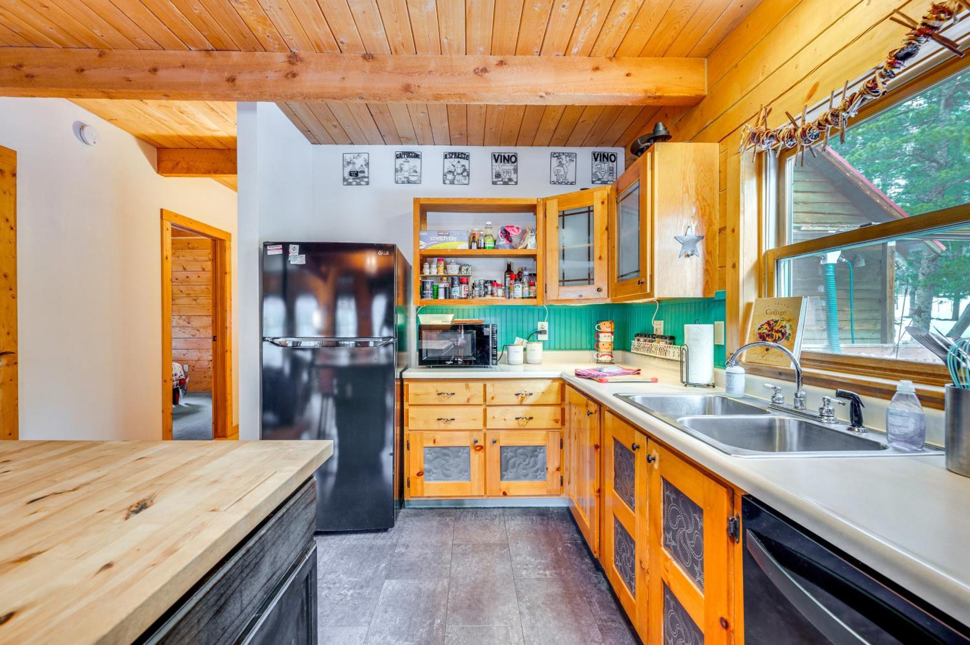 Secluded Black Hawk Log Cabin With Fire Pit! Екстериор снимка